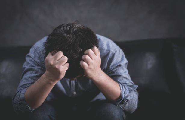 如何判断自己抑郁了（抑郁检测题20题免费）